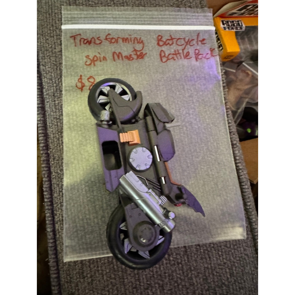 Transforming Batcycle from Battle Pack 2023 Batman